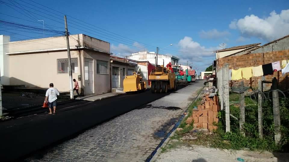 Prefeitura inicia pavimentação asfáltica das ruas de acesso ao Forródromo