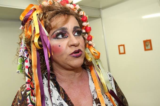 Câmara concede Cidadania Estanciana à cantora Antônia Amorosa