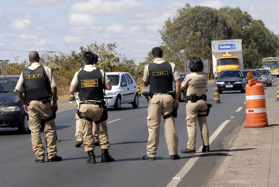 PRF intensificará fiscalização nas rodovias no dia da eleição