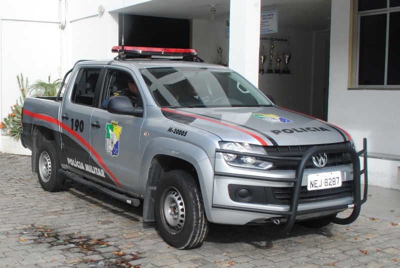 PM recupera motocicleta roubada com trio suspeito em Estância