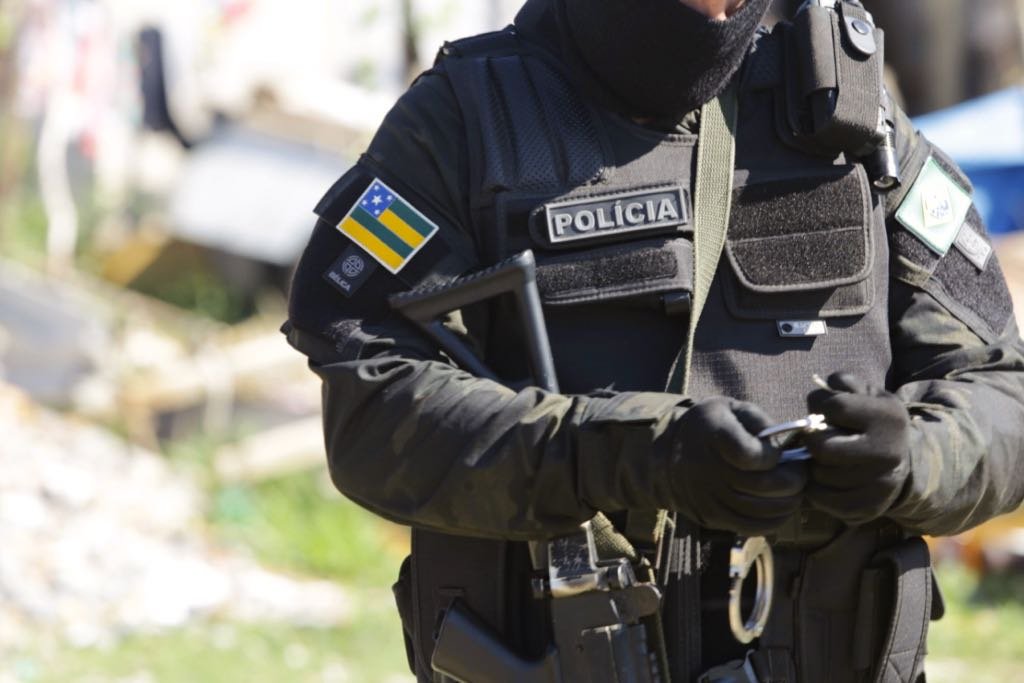 Polícia Civil de Estância prende dupla suspeita da prática de homicídio