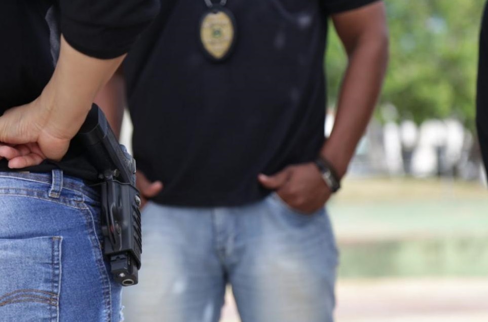 Polícia Civil de Estância prende dois homens por tráfico de drogas em Santa Luzia do Itanhy