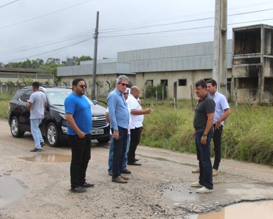 André Graça recebe equipe da CODISE e visita Distrito Industrial de Estância