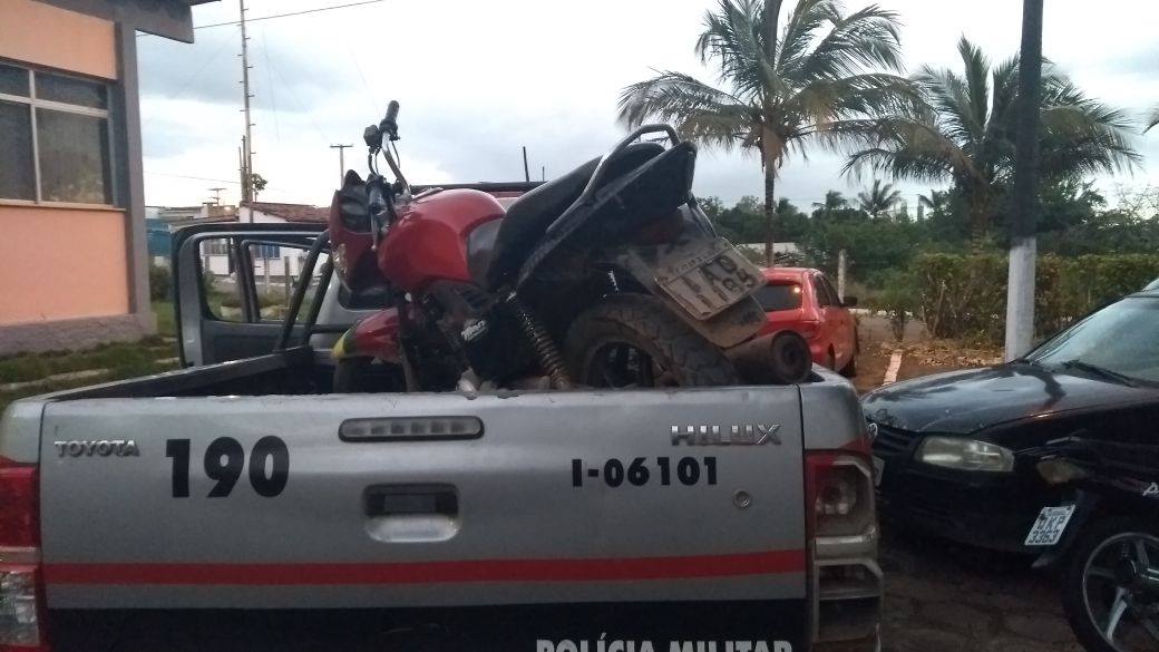 Mais uma motocicleta roubada na zona rural de Estância é recuperada pela Polícia Militar