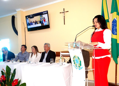 A vice-prefeita Adriana Leite parabenizou o TCE pela parceria com Estância